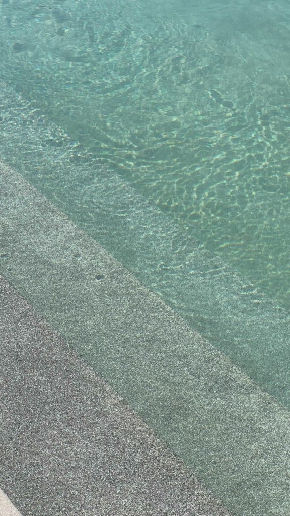 Tiled Pool Steps