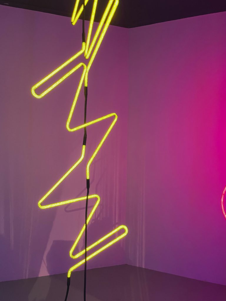 Zigzag Neon Light